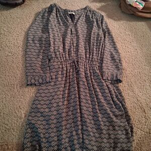 DR2 Navy and Cream Geometric Long Sleeve Dress